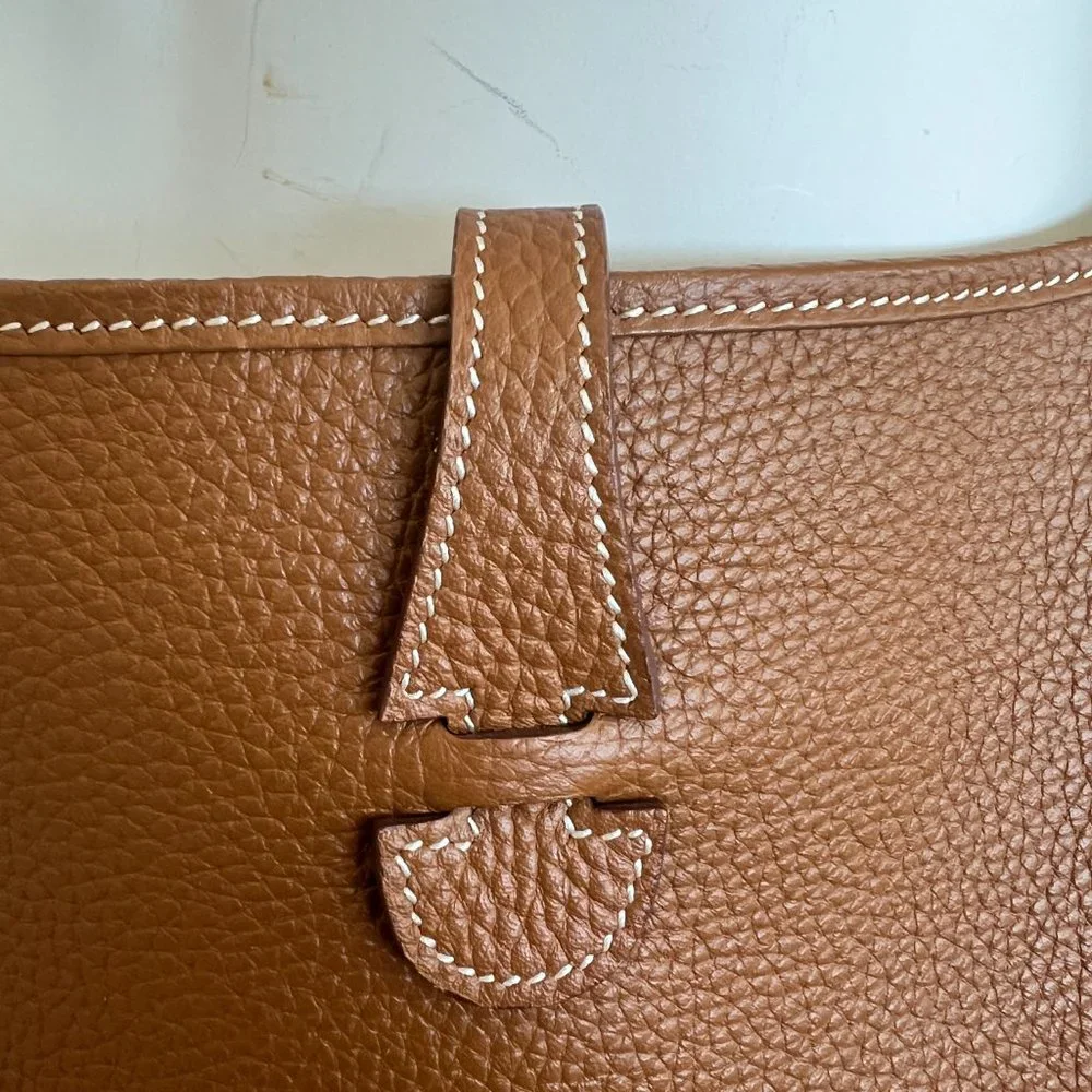 Evelyne III PM Gold Clemence Bag w/ Silver Hardware - Picture 7 of 16